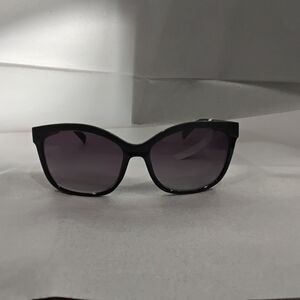 Guess Black Sunglasses